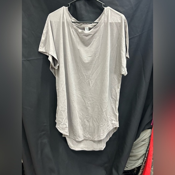 Vitality Versa Full Gray Short Sleeve Top - Picture 1 of 8